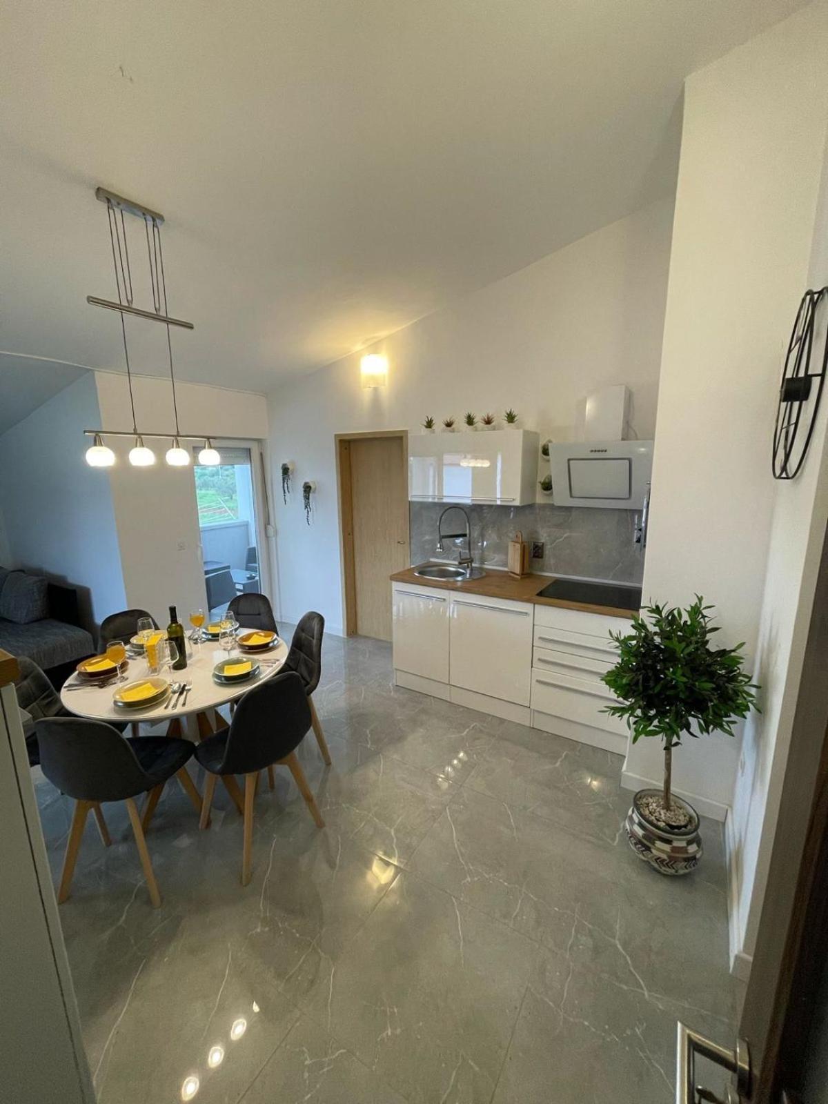 Apartman Mia 2 Bibinje Exterior foto